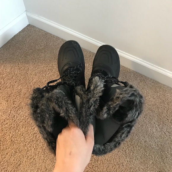 The North Face snow boots - Picture 4 of 4